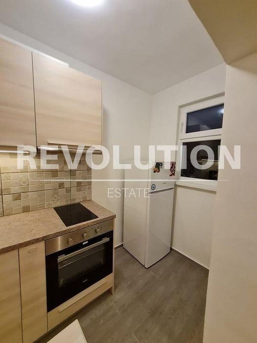 Дава се под наем Двустаен апартамент в Варна, Лятно кино Тракия - 50 кв.м за 475 € - Снимка #3