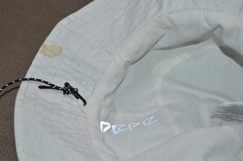 Pălărie Pepe Jeans London Reversibilă – Negru/Alb – Mărime Universală