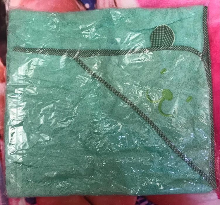 Продам новое  детское полотенце