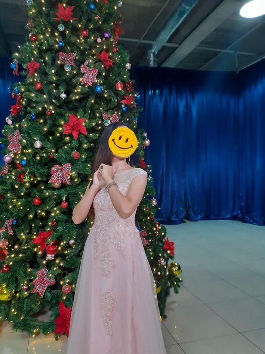 Вечерний көйлектер сатылады