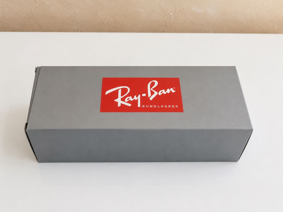 Ray-Ban слънчеви очила – чисто нови