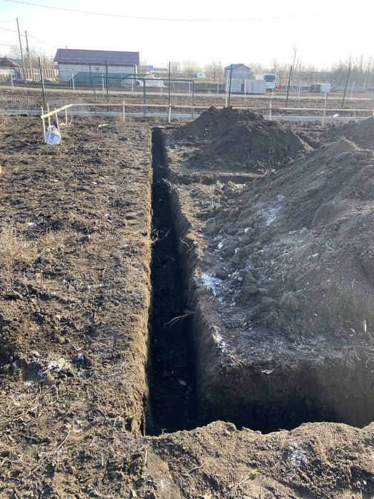 Miniexcavator de Inchiriat