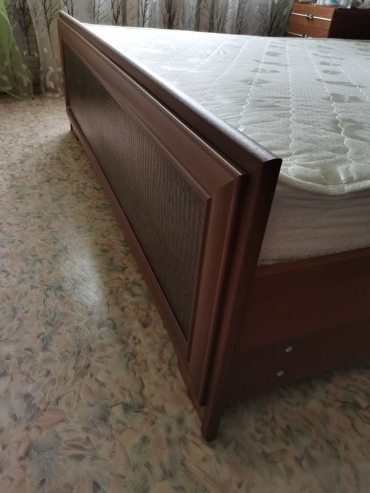 Кровать 160 ×200