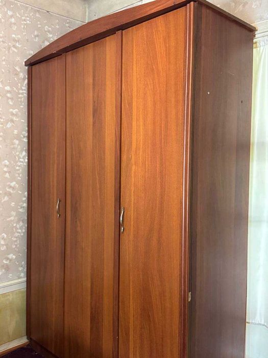 Мебель шкаф в хорошем состоянии