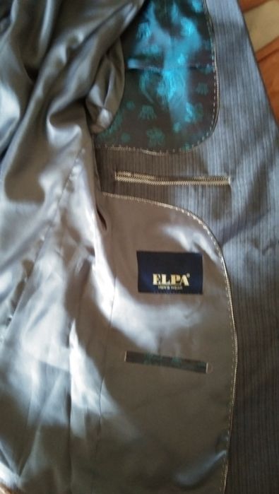 Костюм мужской .