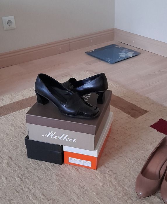 Обувь по две тыс.тг.