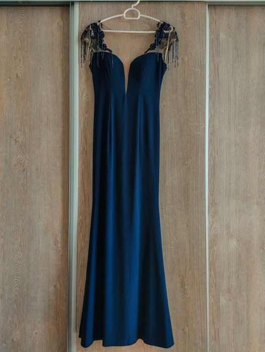 Бална рокля  по тялото