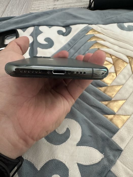 Продам Iphone 11pro