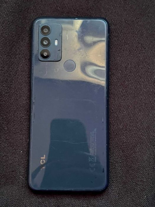 ТСL 305 64gb супер бърз батериата даржи цял ден