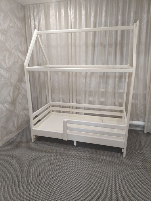 Продам детскую кроватку