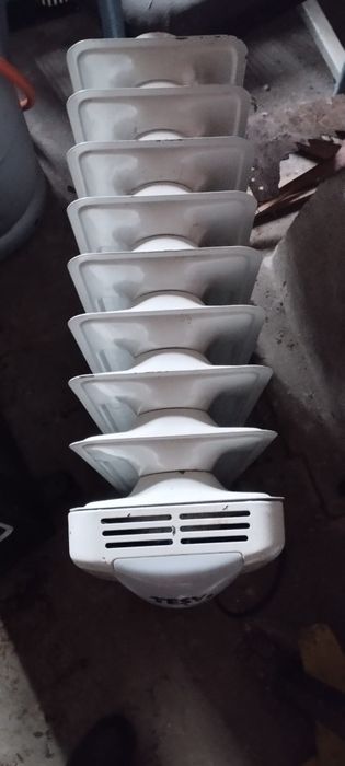 Radiator electric ulei