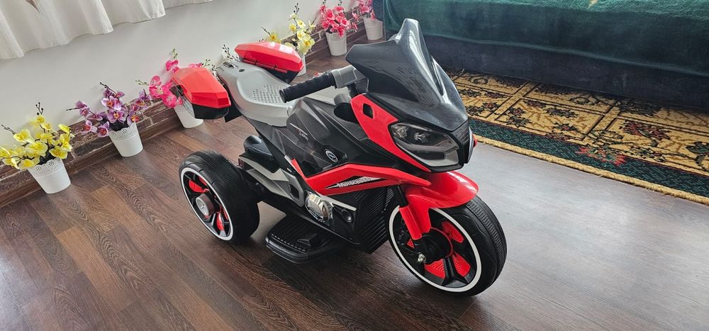 Motocicleta electrica jucarie copii 3 - 7 ani