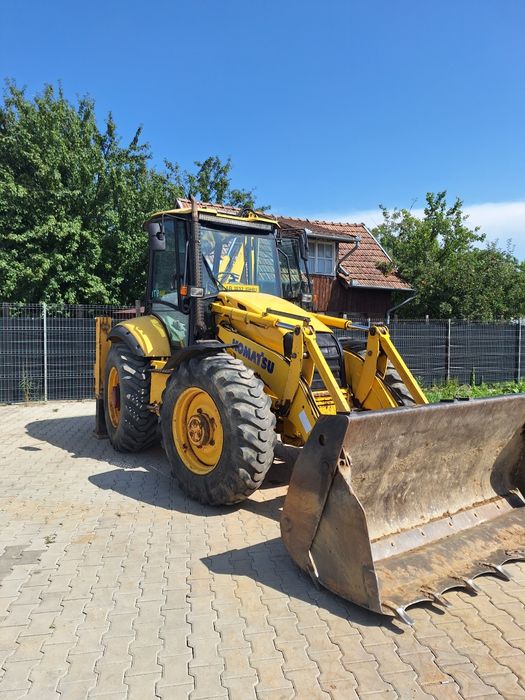 Închiriez buldoexcavator autocamion macara excavator camion 8x4