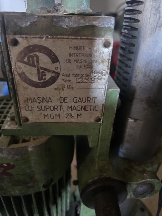 Masina de gaurit cu talpa magnetica