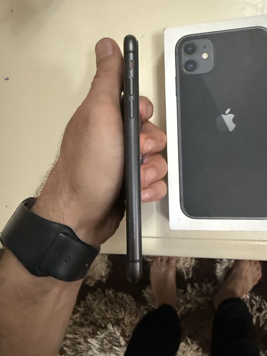 iPhone 11  64 ГБ