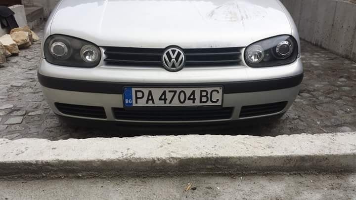 Голф 4 //2 броя на части 1.6 бензин и 1.9 AHF дизел