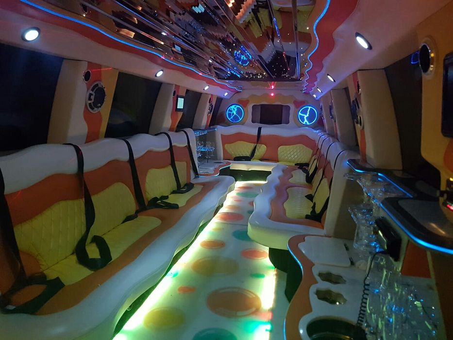 Прокат лимузинов Джип лимузин