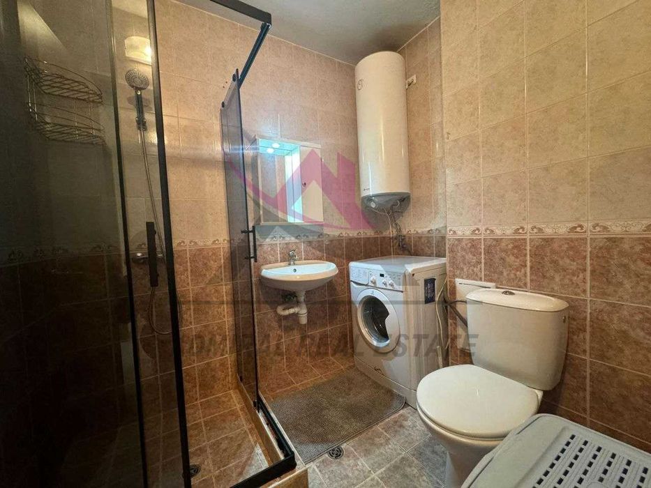 Дава се под наем Двустаен апартамент в Варна, Център - 60 кв.м за 650 € - Снимка #4