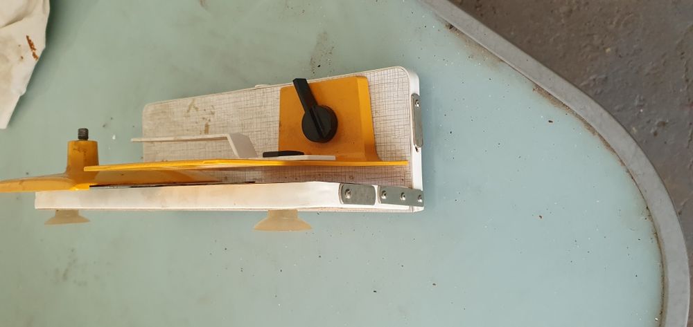 Резачка за хляб и колбаси