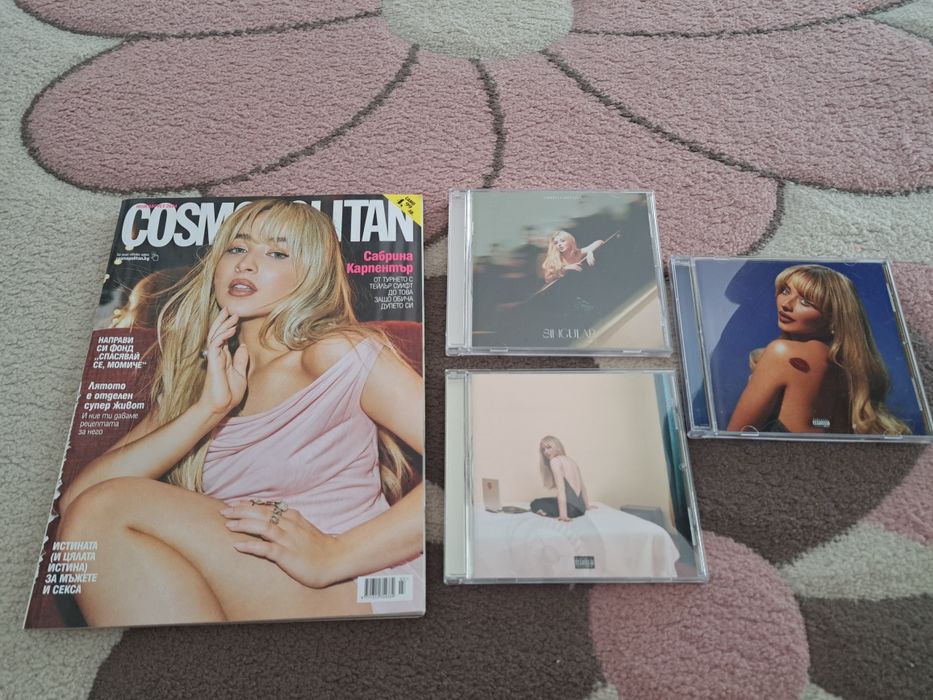 sabrina carpenter лот от CD-та и списание