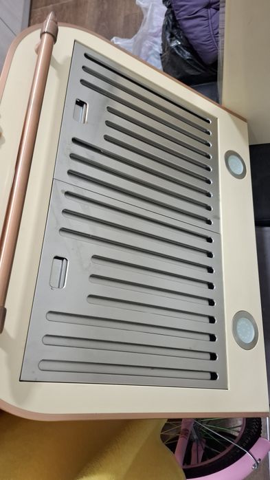 Срочно продаю вытяжку Goodwell  в идеальном состоянии