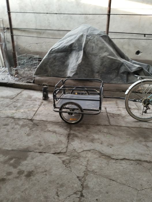 Велосипед с прицепом
