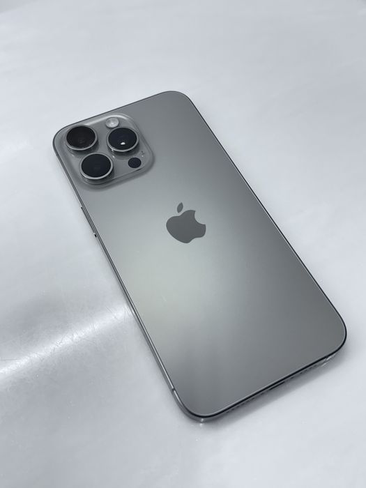 iPhone 15 Pro Max 512 gb, 90%