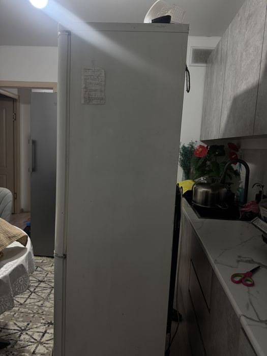 Холодильник INDESIT