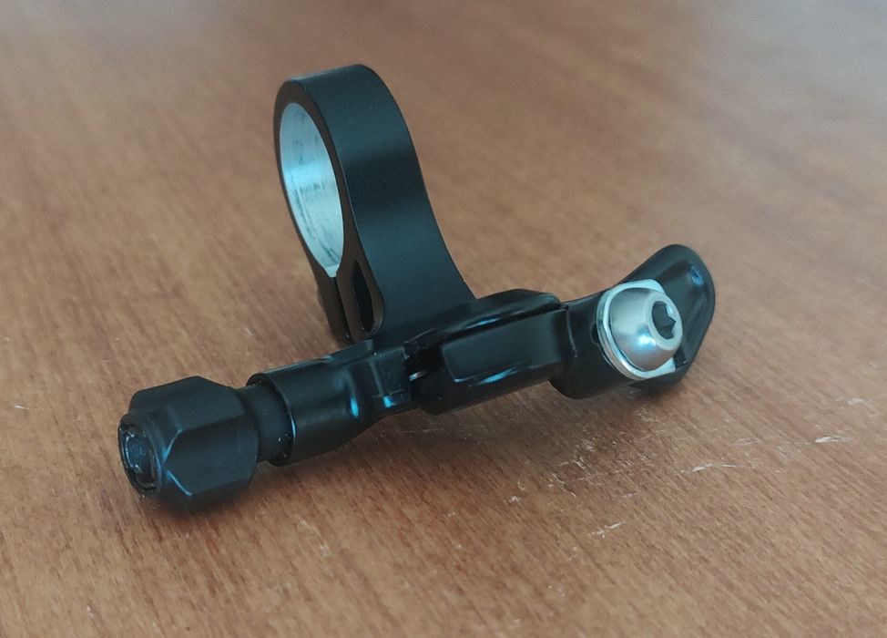 Команда Shimano MT-500L за дропър/хидравлично колче седло. Нова.