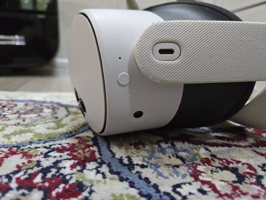 Продам Meta Quest 3S 128GB