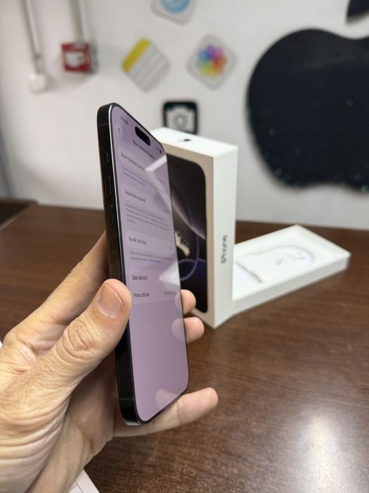 Vand Iphone 16 Pro Max 1Tb Natural Black impecabil