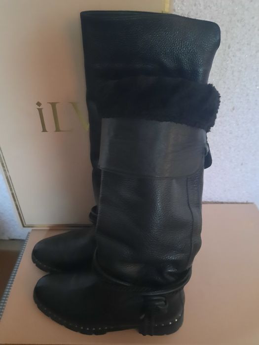 Зимние сапоги.хорошего качества