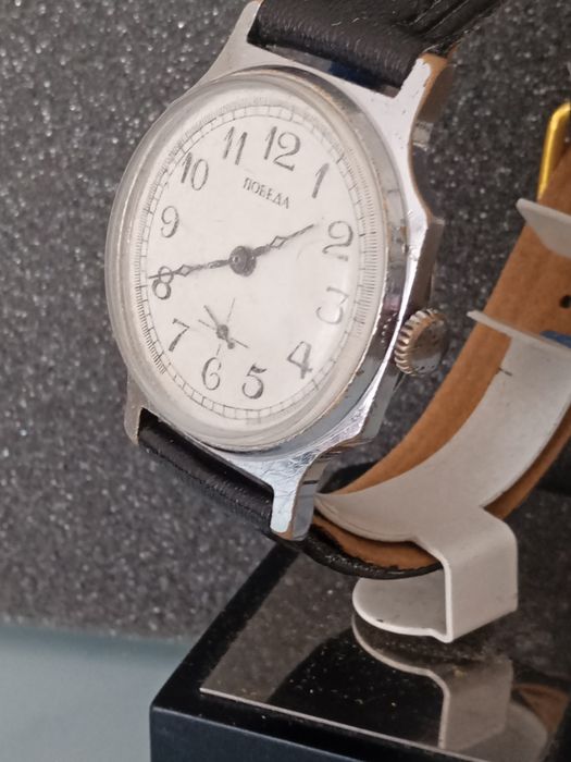 Руски мъжки механичен часовник ПОБЕДА.