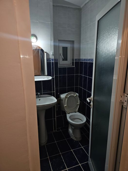 Inchiriez apartament 2 cam.Centru Bacau