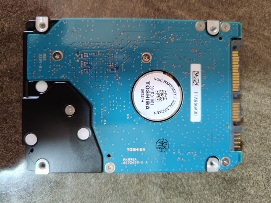 Hdd Hitachi 160 GB, health 100% și un Toshiba de 250 gb