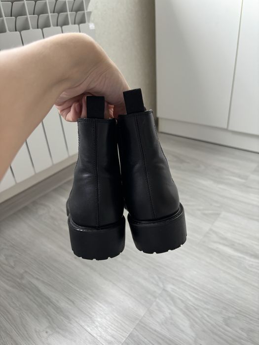 Продам женские Челси