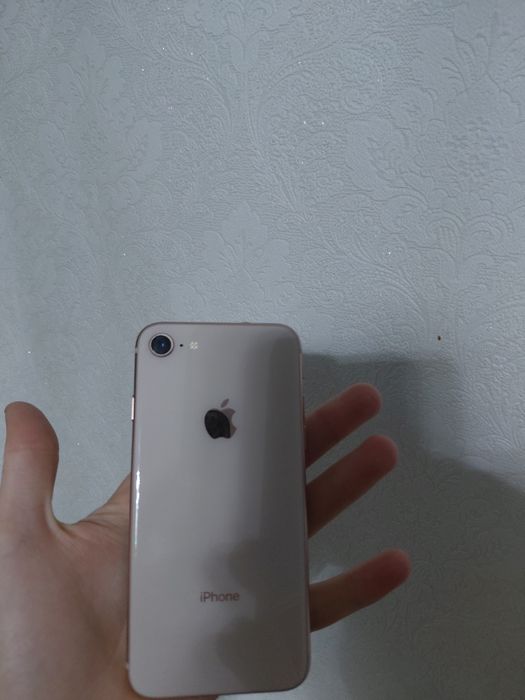 Продам айфон 8 64 гб