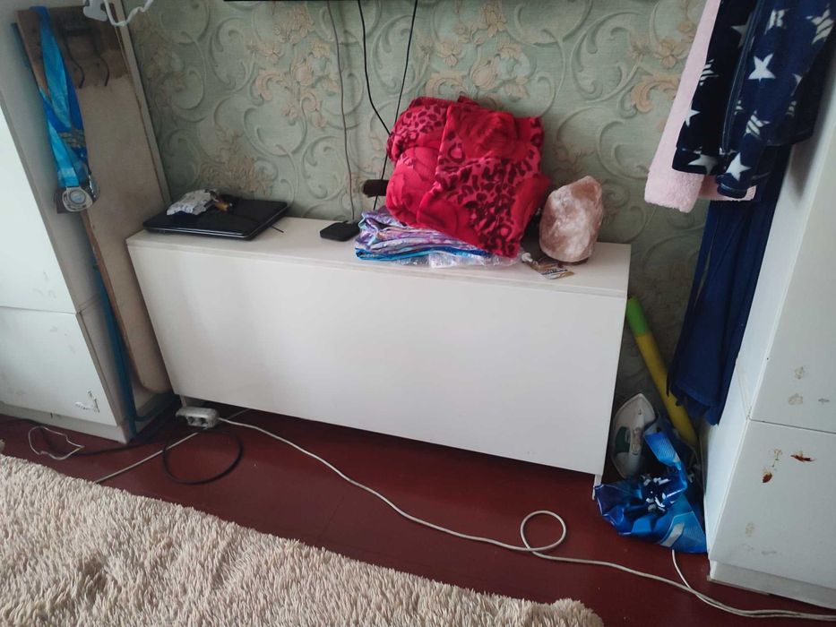 Продам спальный гарнитур