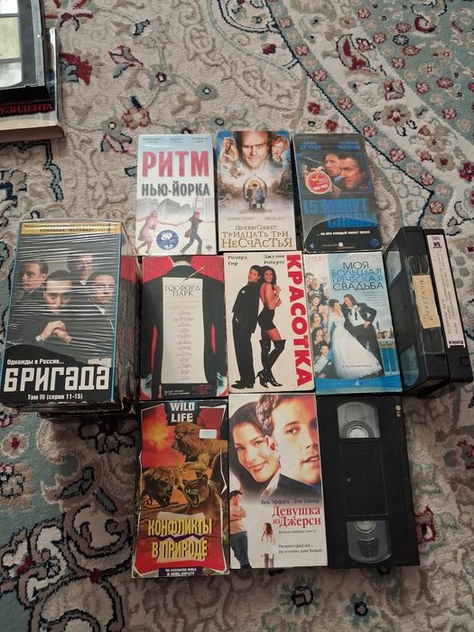 Муз.диски и видеокассеты