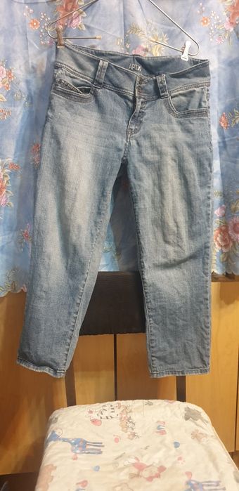 Капри  от европейских производителей 42-44 размеры