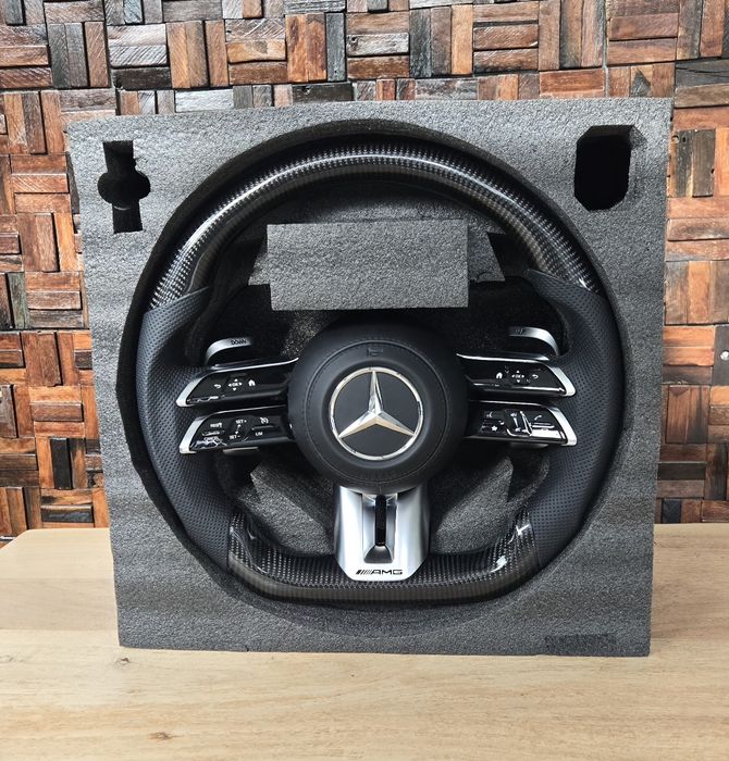 Volan Mercedes AMG  din Piele model 2025 compatibil 2008-2025