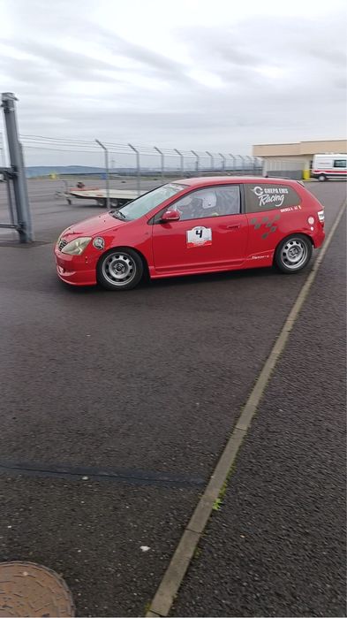 Vând Honda civic ep 1 pregătită de curse