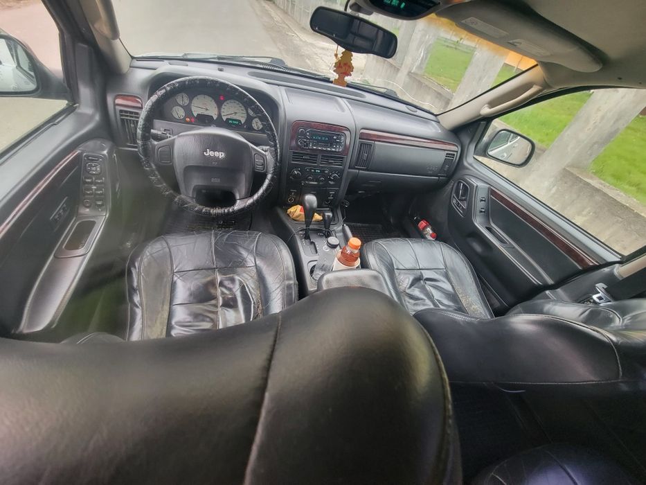 jeep grand cherokee 2004
2.7 crd
volan stanga
cutie automata quadra drive
carlig remorcare 3300kg
inm ro acte la zi
autoutilitara 4 locuri
4500e