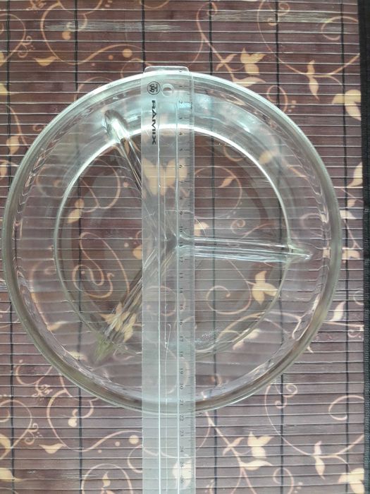 Стъклена чиния за ордьоври