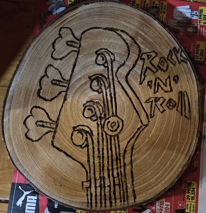 Ръчно изработени дървени изделия – дъски за рязане, играчки, пирографи