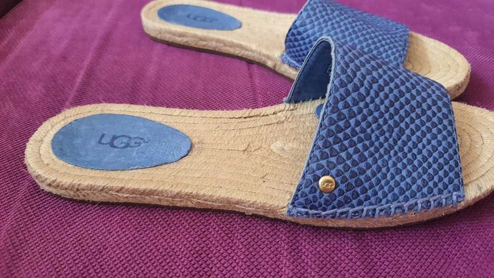 Slapi piele naturala UGG marimea 38