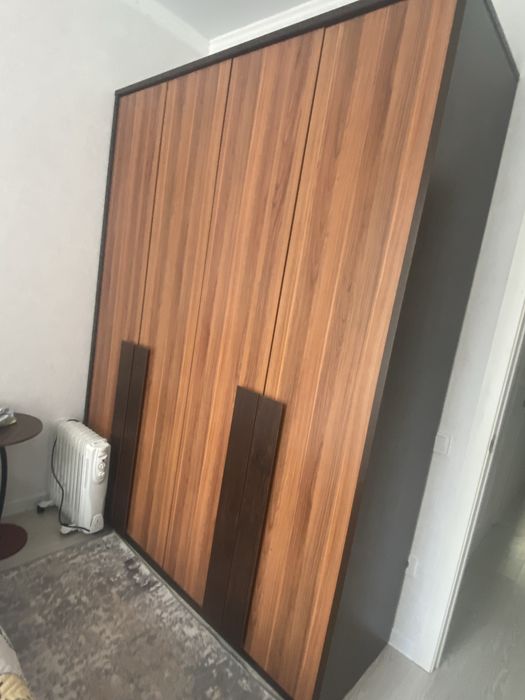 Шкаф вещевой б/у.