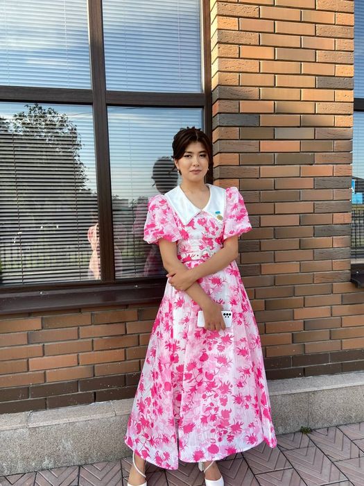 Продам платья.Размер L . 12 000 тг,новый (одевала только один раз)