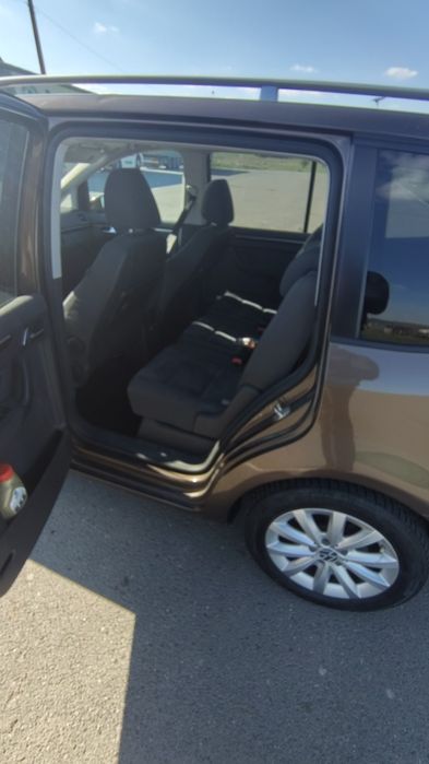 VOLKSWAGEN Touran 0 — imagine 2