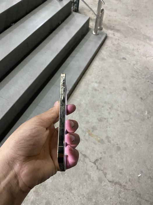 Продам айфон 13 про 512гб
